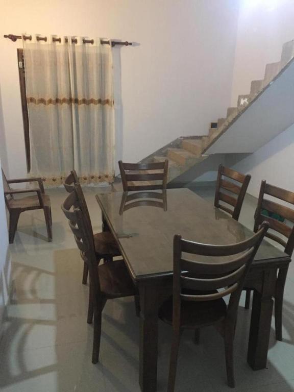 Tinu Homestay Mirissa Esterno foto