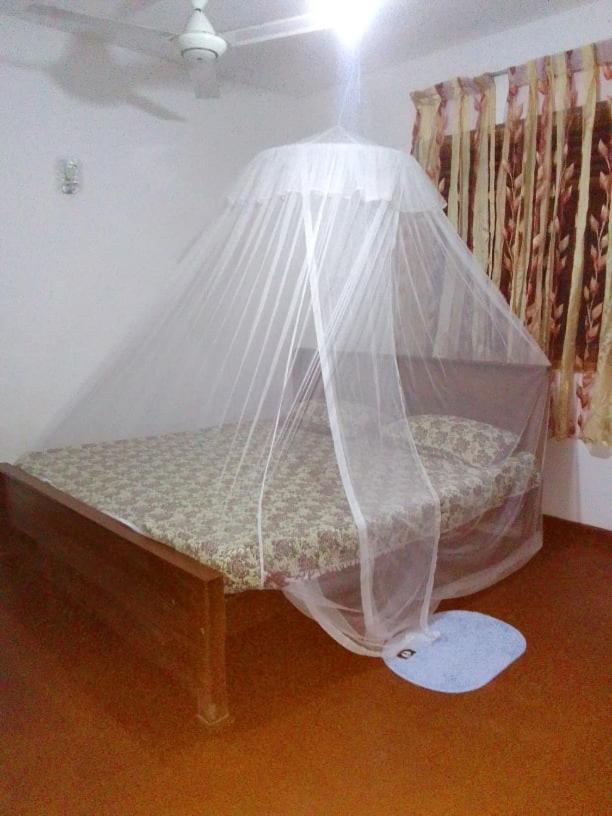 Tinu Homestay Mirissa Esterno foto