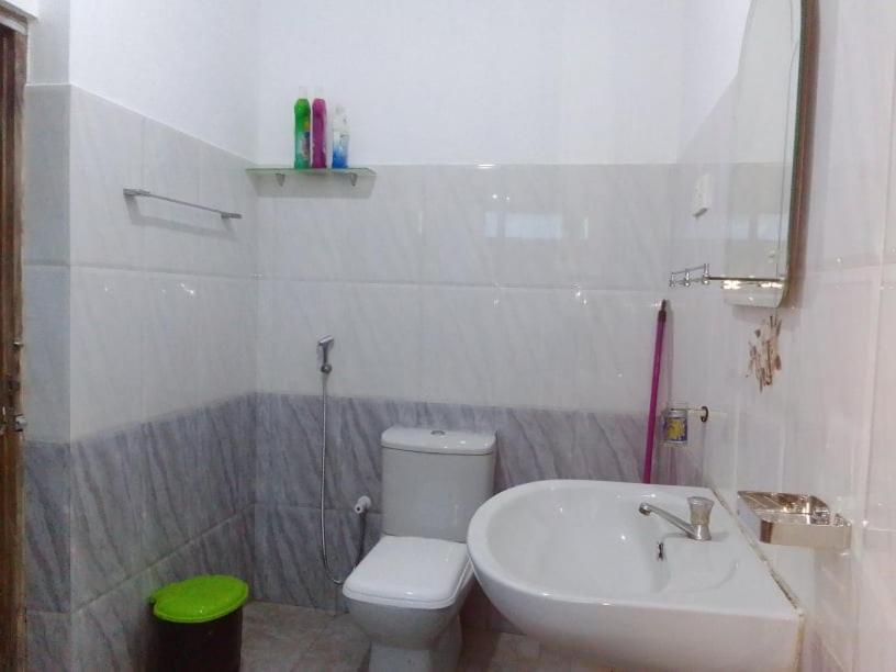 Tinu Homestay Mirissa Esterno foto